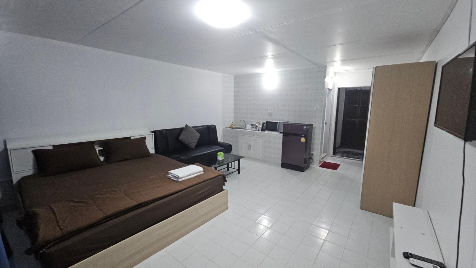New Room Нонтабури Екстериор снимка