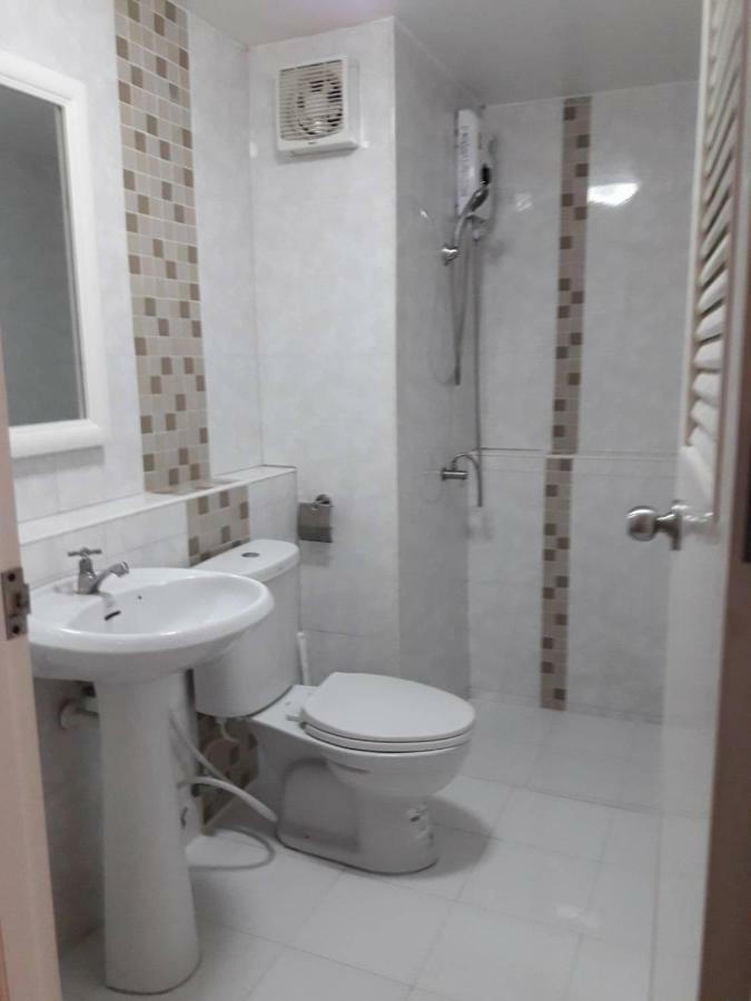 New Room Нонтабури Екстериор снимка