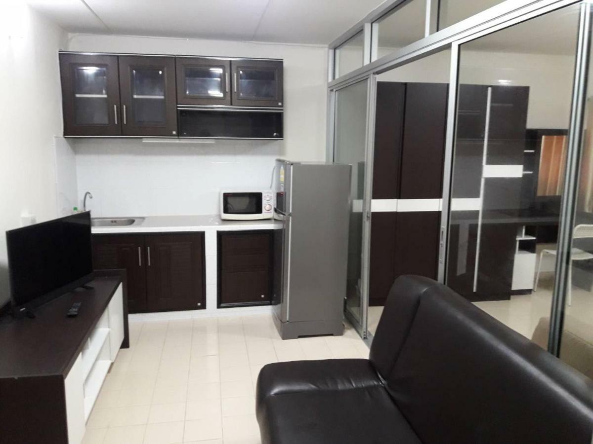 New Room Нонтабури Екстериор снимка